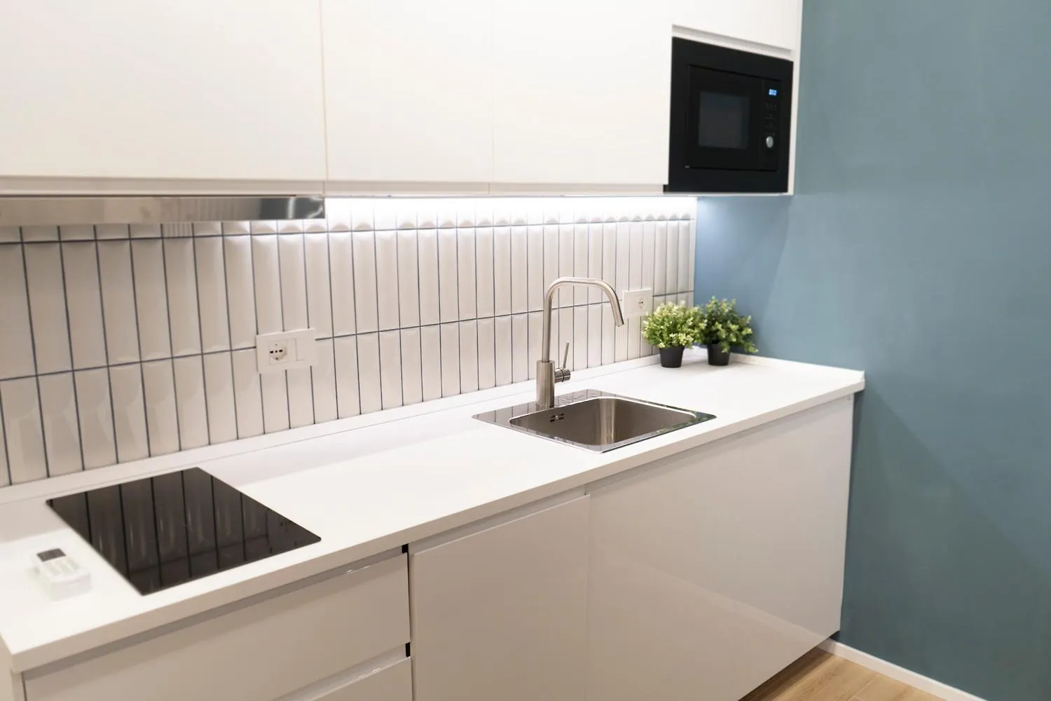 Bos1 - Central Station • New Chic Apartment • Milan
