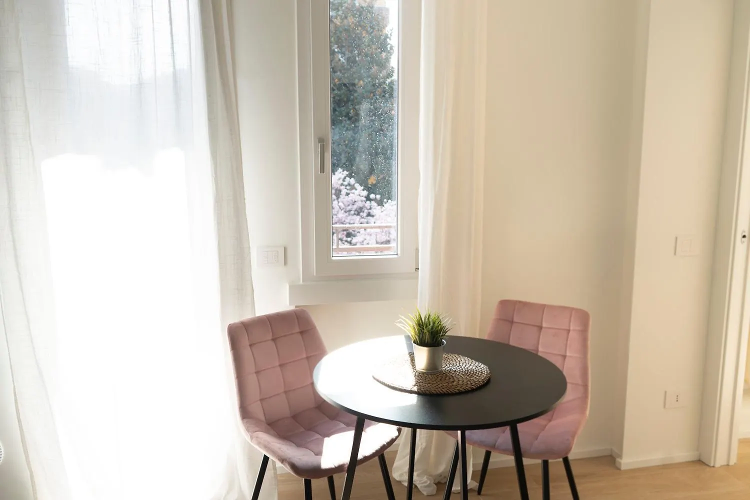 Bos1 - Central Station • New Chic Apartment • Milan 0*,  Italy